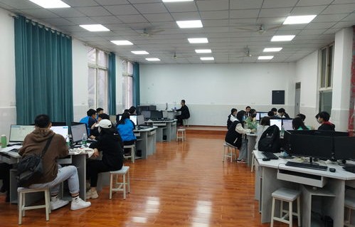 电子商务专业职高在哪里