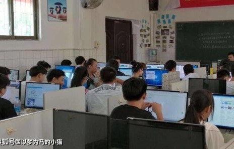 电子商务专业正规吗女生